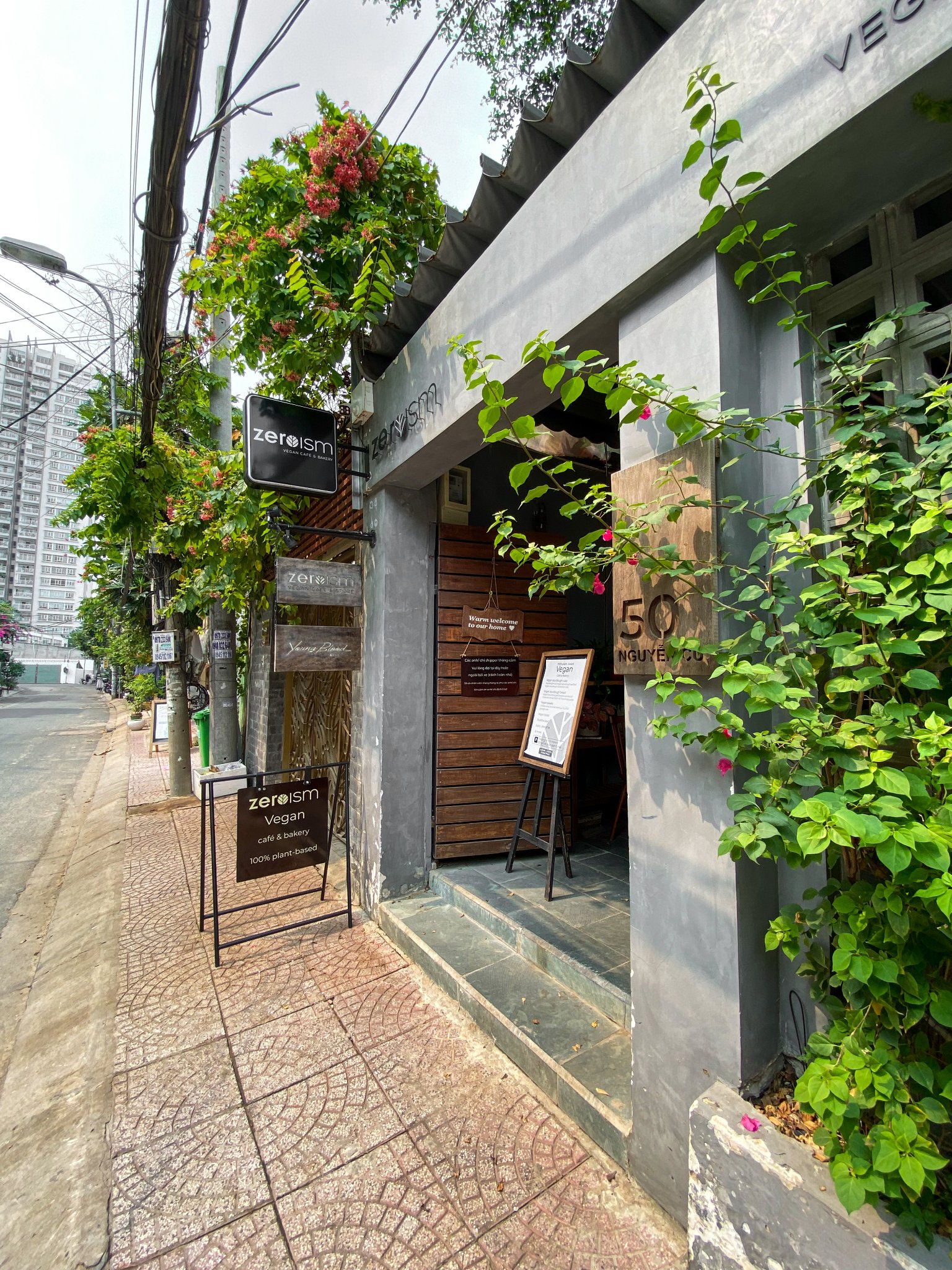 Zeroism - Vegan café bakery